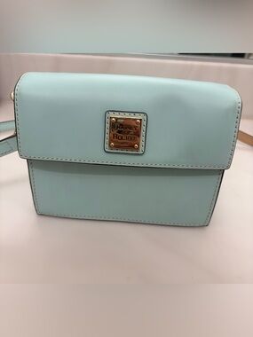 Vintage Dooney & Bourke Mint Leather Crossbody